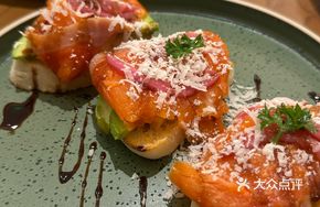 Smoked Salmon Tapas