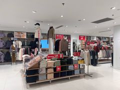 -优衣库(重庆星光时代广场店)