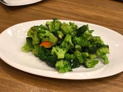 -乡村馕坑肉·烧烤·新疆菜·本地人更爱吃(阿勒泰首店)