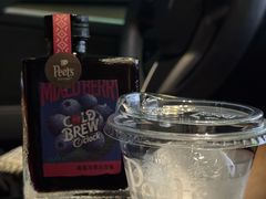 -Peet's 皮爷咖啡(杭州来福士店)