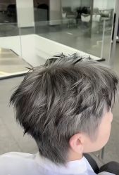 -海文先生国潮烫染男士理发馆