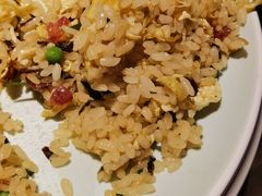 -沪小胖小龙虾(淮海中路旗舰店)