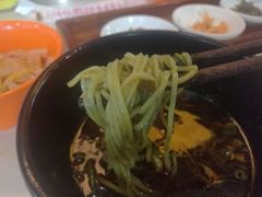 -乡党臊子面(丰庆公园店)