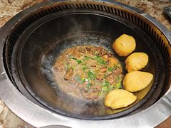 -锅老头海鲜铁锅炖