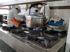 -老西白点心店