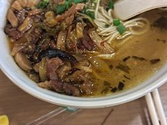-佬钱湾仔(衣裳街店)