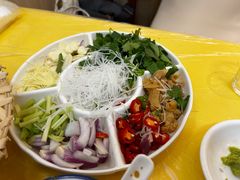 -官塘陈记鱼生·潮汕砂锅粥·牛肉火锅(潮枫路总店)