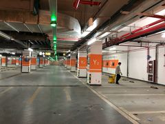 -龙湖天街-停车场