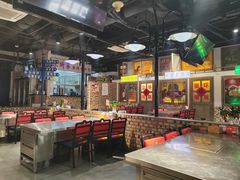 -马路牙子烧烤音乐酒馆(望京店)