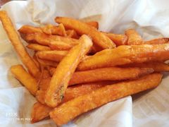 -拉亚汉堡经典餐厅(商城路店)