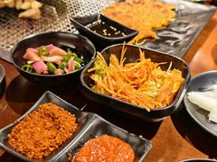 -肉甲韩国木炭烤肉(新壹街1店)