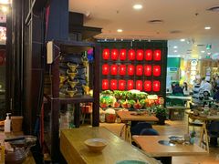 -吃饭皇帝大土家民族菜(正大广场店)