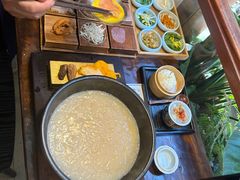 -银米·云南传统过桥米线(双廊黑金冠店)