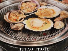 -围炉肉舍•炭烤活鳗•丹东海鲜烤肉(步行街店)