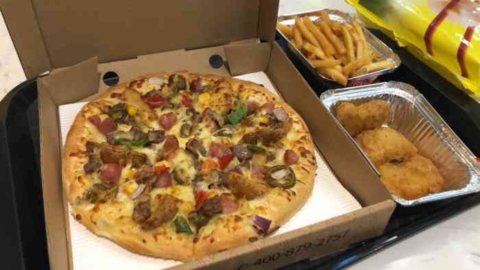 年5月16日 打分 服务态度太差,爱理不理的,店内还发现地上有蚂蚁爬