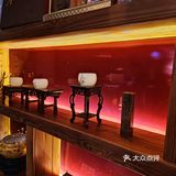 一定注意了要提前预订。店内不大