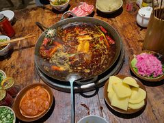 -四小区火锅·巷子里的重庆火锅(花照壁店)
