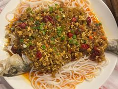 油浸鱼（四代）-堂瓦里·33年传统赣菜(第一街区店)