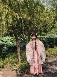 -一揽芳华汉服旗袍体验馆(拙政园店)