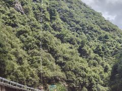 -安吉龙王山峡谷漂流