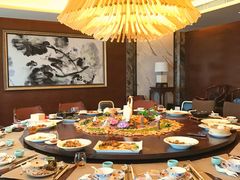 -景月阁空中食府(希尔顿酒店)