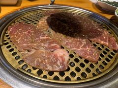 -唯成•韩国炭火烤肉 유성고기