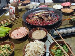 -黄潇洒老火锅(九眼桥宏济巷店)