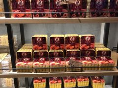 面包甜点陈列柜-bItBakery(岭南站店)