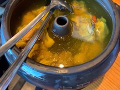 -云海肴·汽锅鸡·云南菜(天山百盛优客店)