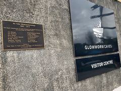 -怀托摩萤火虫洞