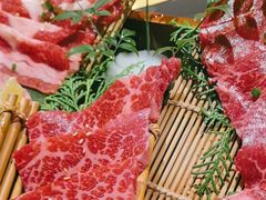 -山川小町·极番烧肉(新地假日广场店)