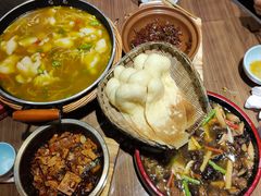 -有红鸡毛店·川菜(建设路店)