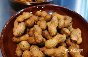 Stone Roasted Peanuts