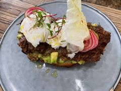 慢煮牛肉温泉蛋吐司-O'mills Sourdough Bakery&Bistro(永嘉路店)