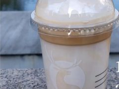 圣诞初雪丝绒拿铁-瑞幸咖啡(凯德龙之梦莘庄店)