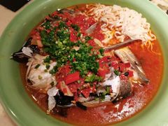 剁椒鱼头-弄堂里(西溪龙湖天街店)