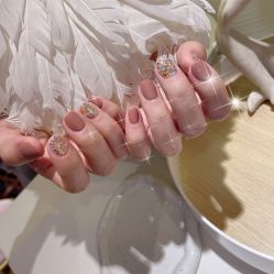 -米小兔美甲美睫