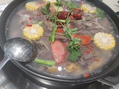 -九寨沟特色牦牛肉汤锅