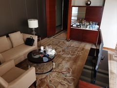 -天津京基皇冠假日酒店