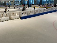 -冰纷万象滑冰场(南山万象天地店)