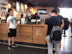 -星巴克(香港国际机场44号闸店)