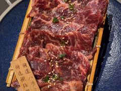 -山川小町·极番烧肉(新地假日广场店)