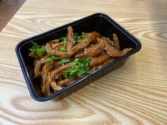 麻辣脱骨鸭掌-派派茶客(金杏花园店)
