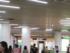 -公园前(地铁站)