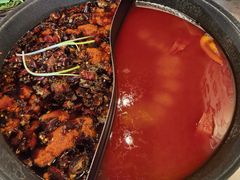 -鹿鸣山草本茶香火锅(园西路店)