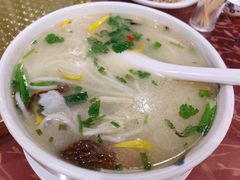 过桥米线-蝴蝶泉宾馆-中餐厅