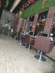 -震轩美容美发连锁店