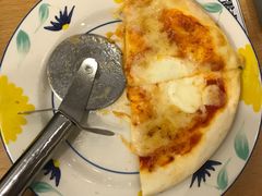 马苏里拉芝士小披萨-萨莉亚意式餐厅(天河城购物中心店)