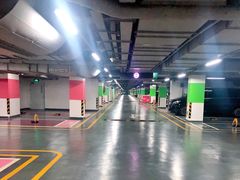 -北京财富中心-停车场