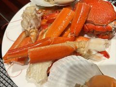 -广州万富希尔顿酒店·感趣自助餐厅·金秋蟹宴生蚝海鲜刺身